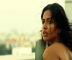 Scena cancellata di nudo dell'attrice indiana amala paul