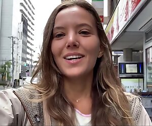 Japan vlog tom 1 - filmy erotyczne z Katyą-Clover