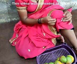 Индийки бедно момиче продавам манго и хард чукане